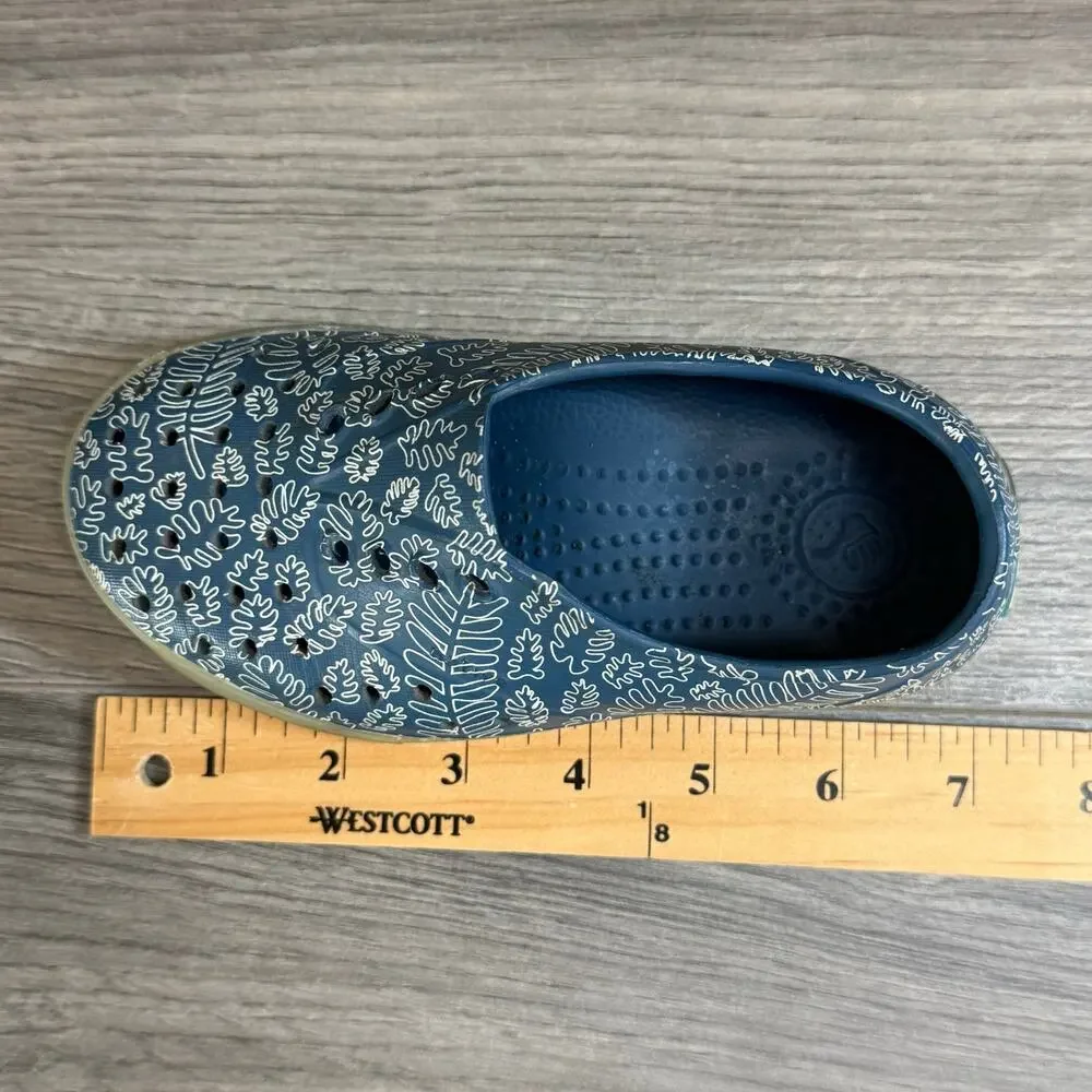 Native Jefferson Slip On Shoes Kids Size C11 Fern Leaf Print Glow In The Dark